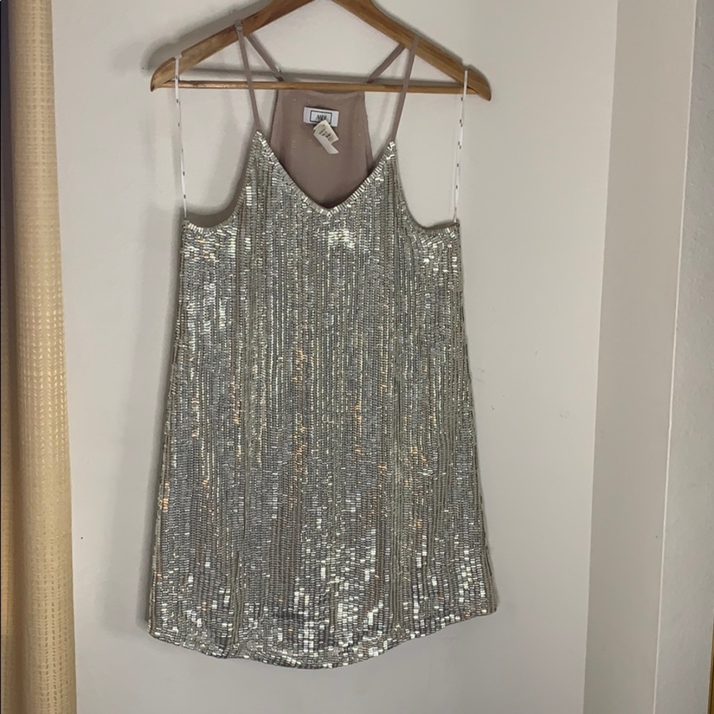 MLV Dress